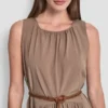 Vestido midi sin mangas y de cintura baja Vestido midi sin mangas y de cintura baja