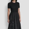 Vestido midi tipo burbuja con bolsillos cargo de mezcla de tejidos Vestido midi tipo burbuja con bolsillos cargo de mezcla de tejidos