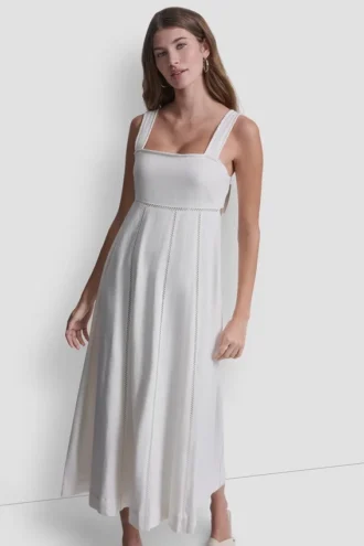 Vestido sin mangas con costuras y lazo en la espalda