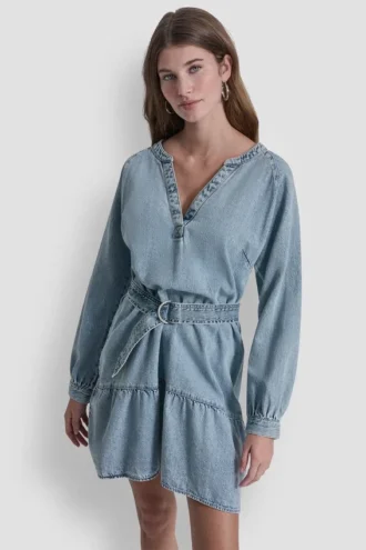Vestido vaquero con cinturón y cuello en V