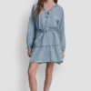 Vestido vaquero con cinturón y cuello en V Vestido vaquero con cinturón y cuello en V